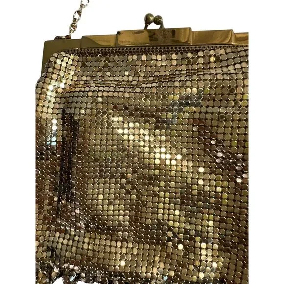 Whiting & Davis 1940's Vintage Gold Mesh Fringed Evening Handbag - Picture 8 of 9
